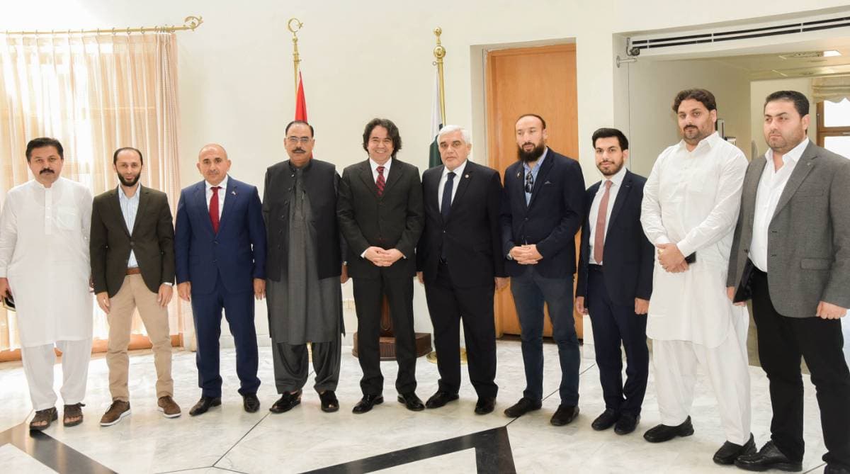 Uluslararası İş Birliğini Güçlendirme: Mavera Holding, Pakistan’daki Türkiye Büyükelçisi ile Görüştü